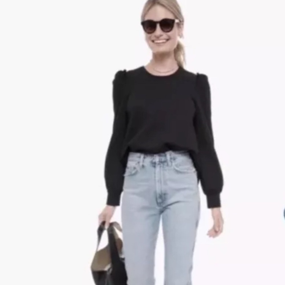 Pomander Place Black Knox Sweatshirt